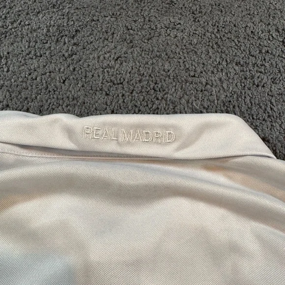 Adidas Real Madrid Jersey - Picture 7 of 7